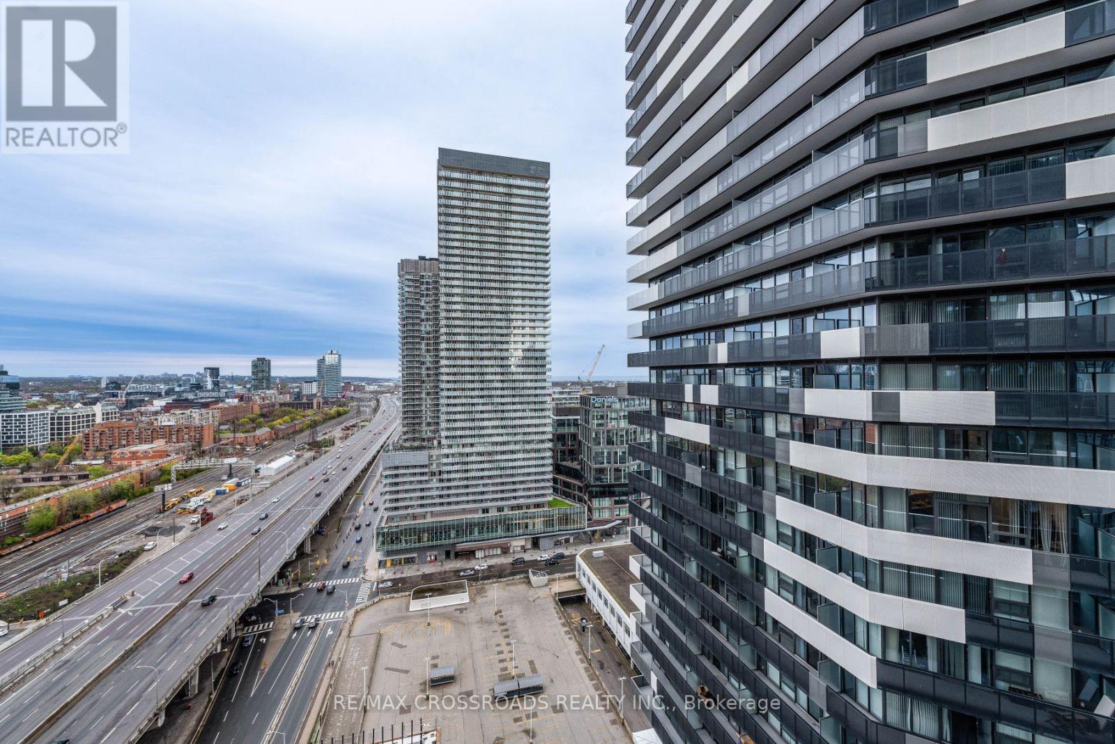 2507 - 55 Cooper Street, Toronto, Ontario  M5E 0G1 - Photo 17 - C13012340