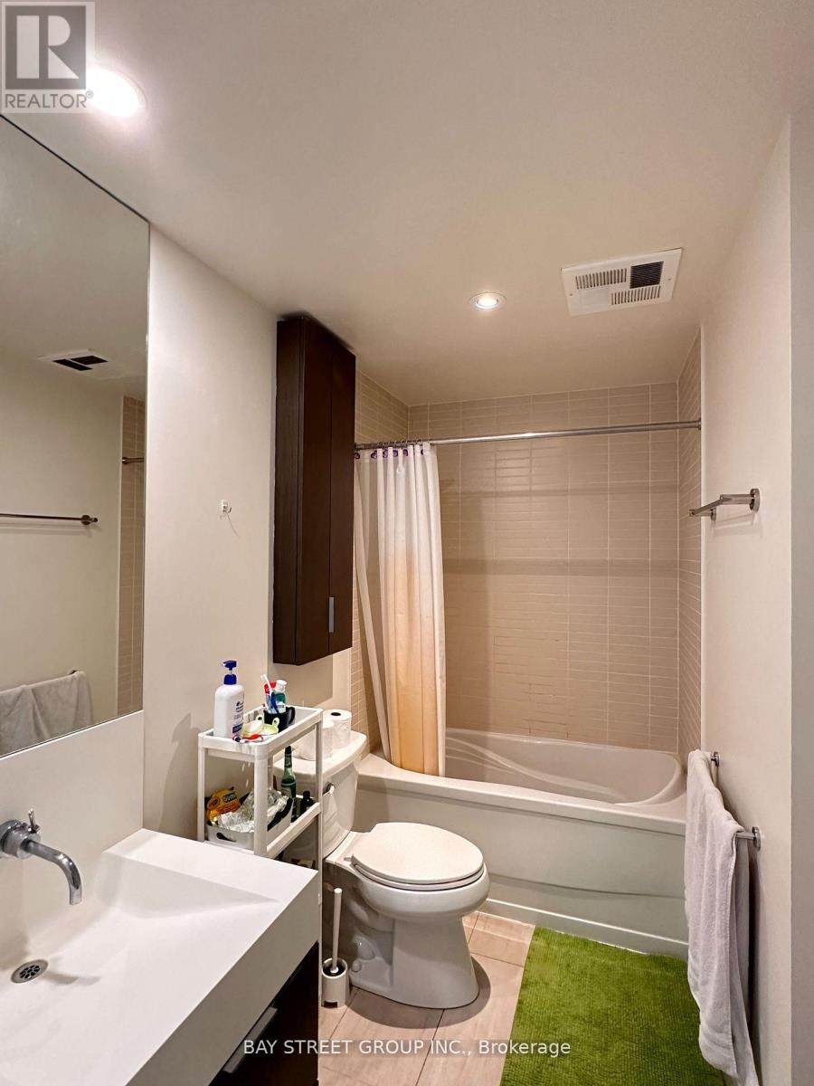 3704 - 110 Charles Street E, Toronto, Ontario  M4Y 1T5 - Photo 12 - C13012488