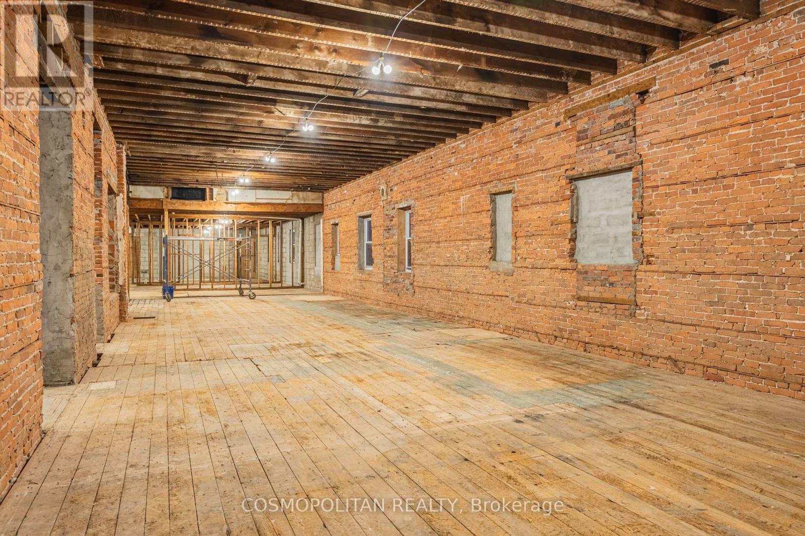 5936 Main Street, Niagara Falls, Ontario  L2G 5Z8 - Photo 31 - X13012190