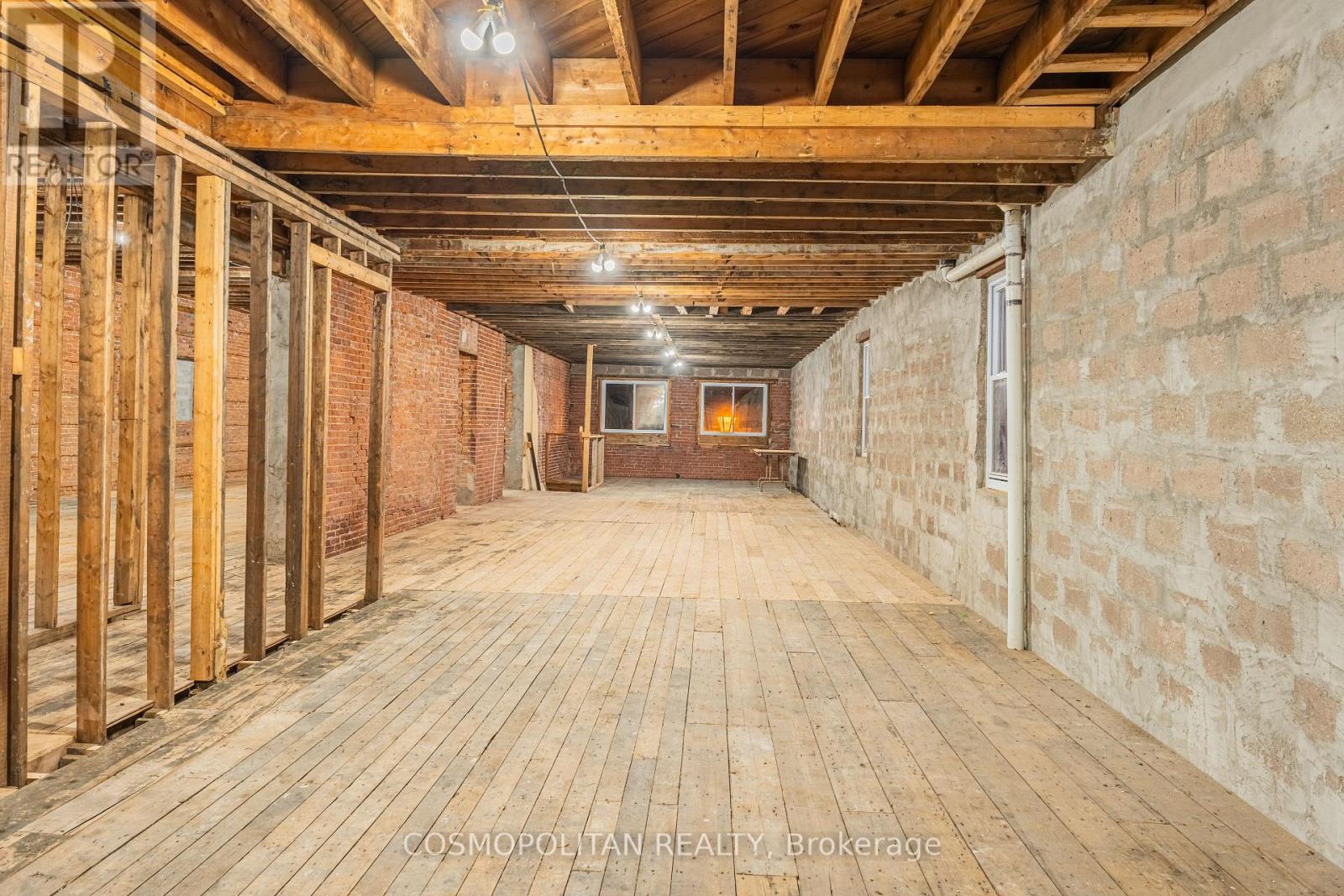 5936 Main Street, Niagara Falls, Ontario  L2G 5Z8 - Photo 33 - X13012190