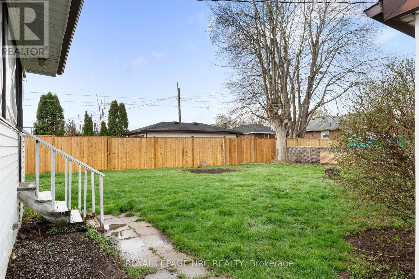 17 Milton Road, St. Catharines, Ontario  L2P 3E7 - Photo 30 - X13012224