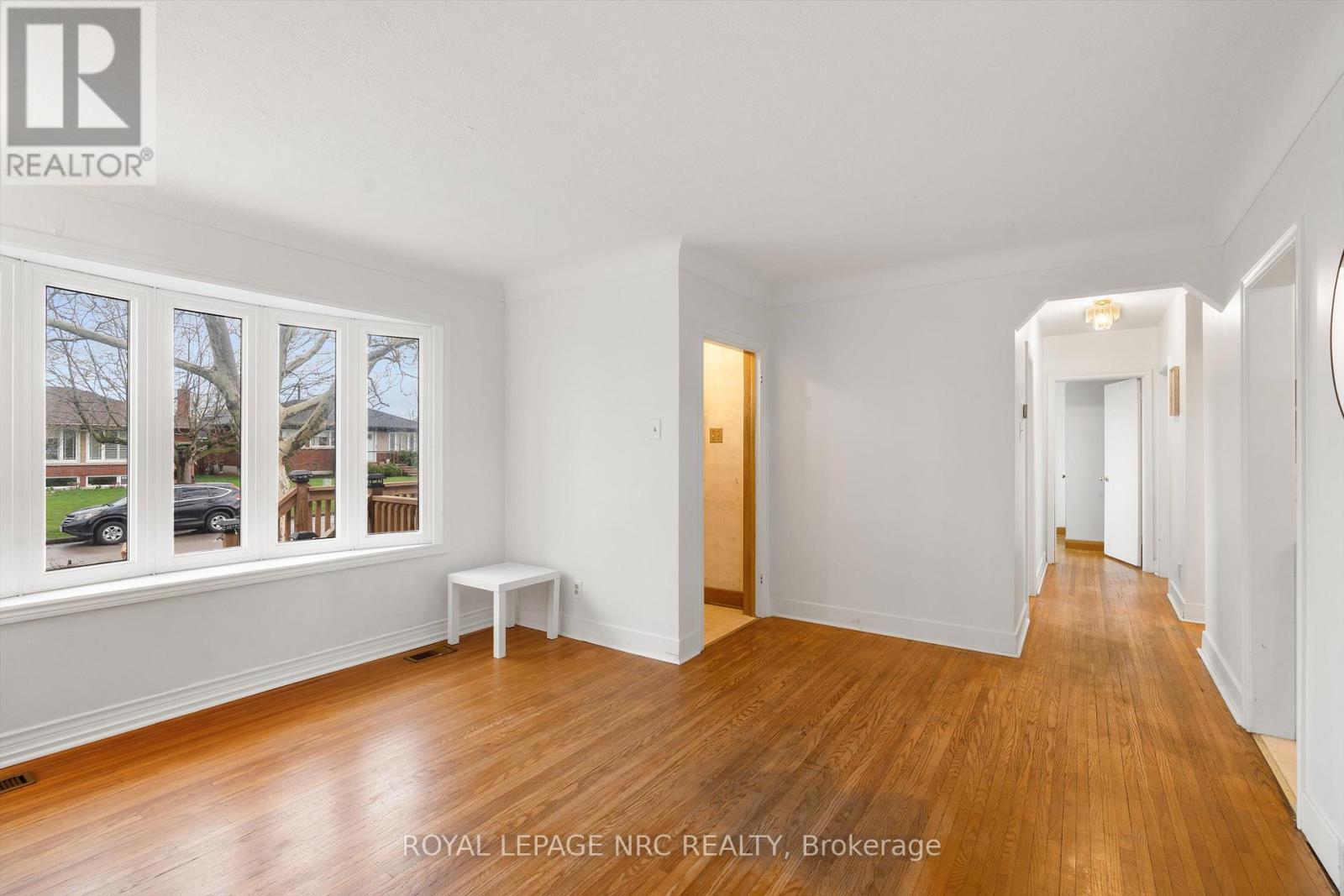 17 Milton Road, St. Catharines, Ontario  L2P 3E7 - Photo 6 - X13012224