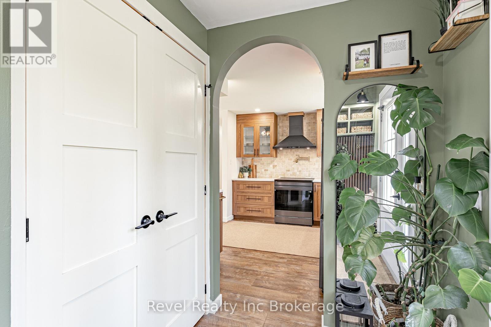 23 Dover Street, Blandford-Blenheim, Ontario  N0J 1G0 - Photo 8 - X13010644