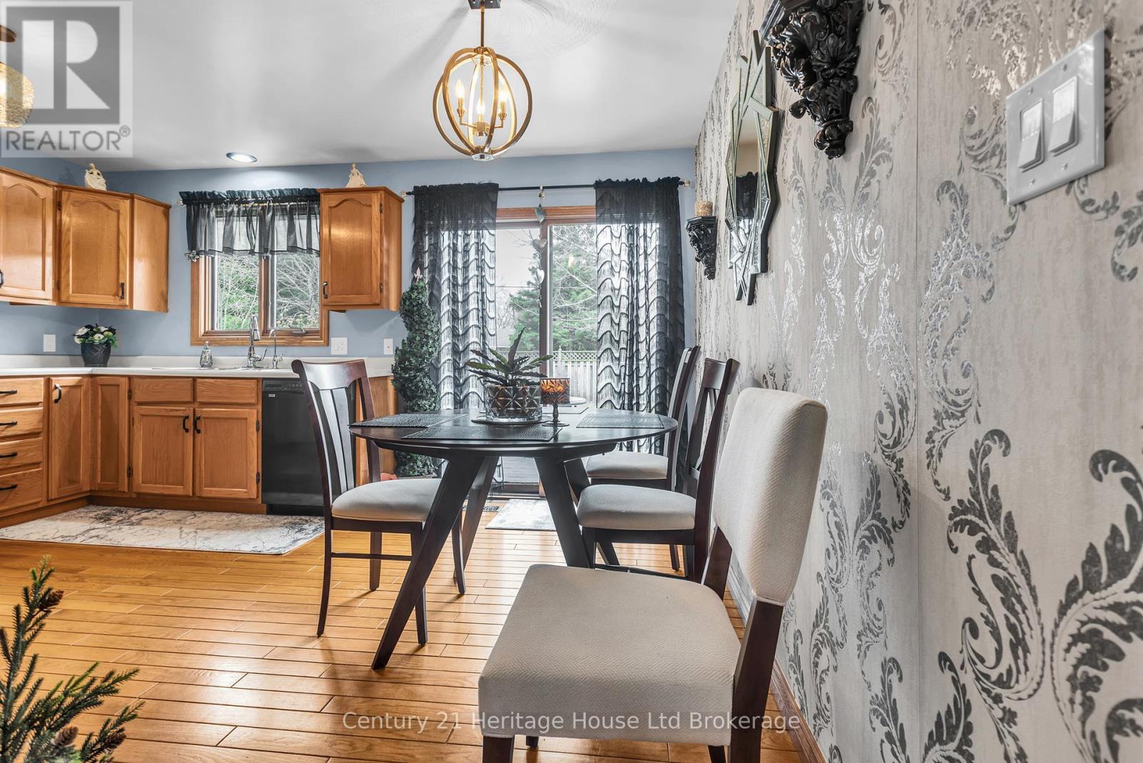 15 Gibson Drive, Tillsonburg, Ontario  N4G 5G4 - Photo 13 - X13012456