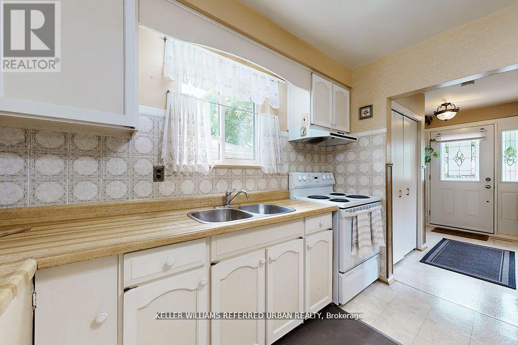 11 Midcroft Drive, Toronto, Ontario  M1S 1W9 - Photo 12 - E13010958