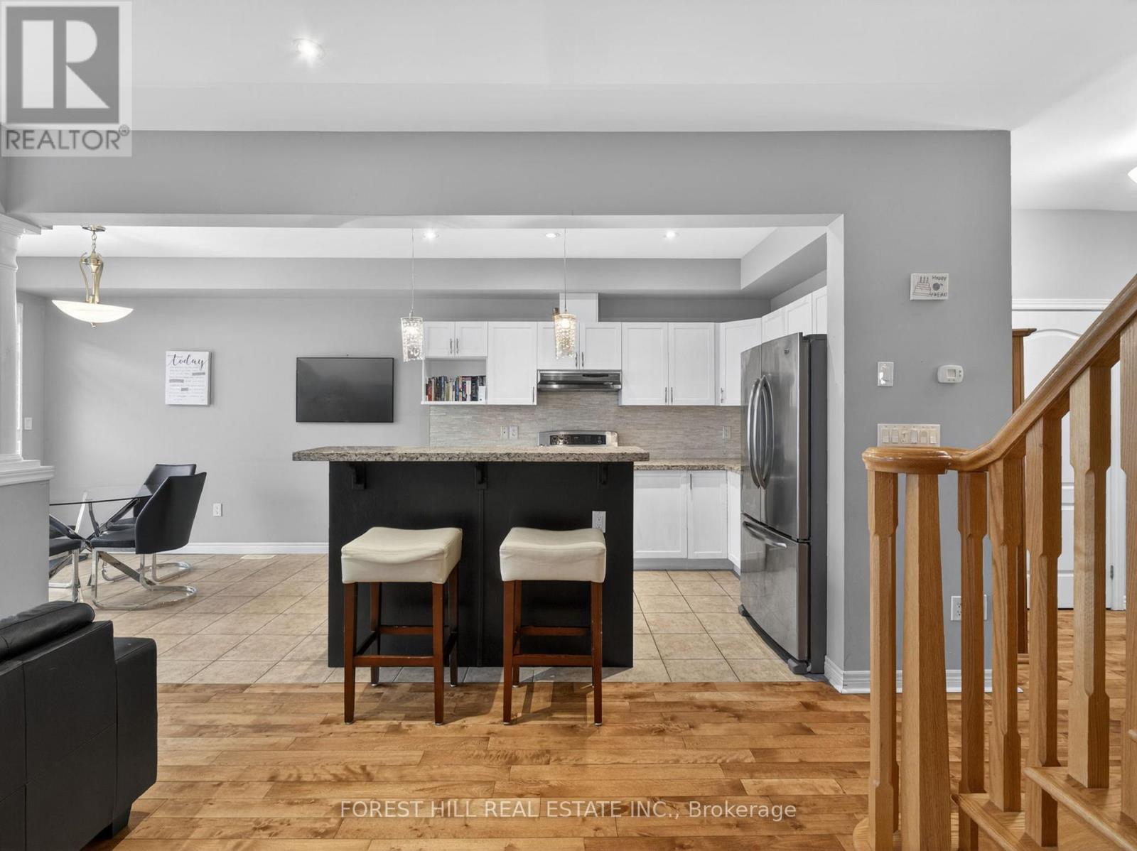 53 Marc Santi Boulevard, Vaughan, Ontario  L6A 0K2 - Photo 4 - N12994984