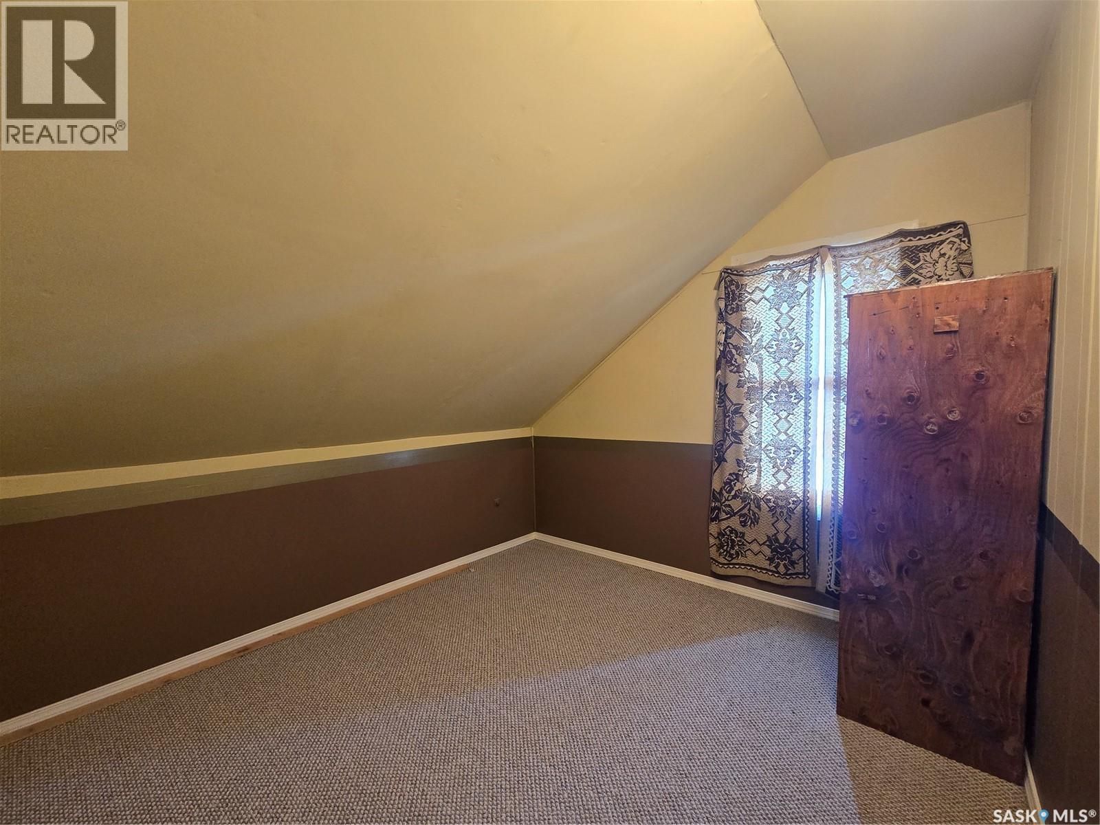 803 Hall Street, Loreburn, Saskatchewan  S7H 0C1 - Photo 15 - SK033237