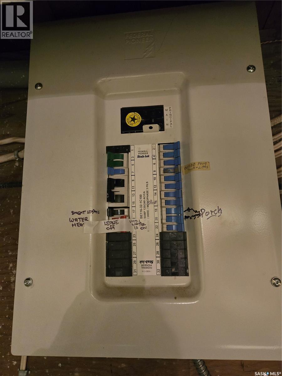 803 Hall Street, Loreburn, Saskatchewan  S7H 0C1 - Photo 20 - SK033237