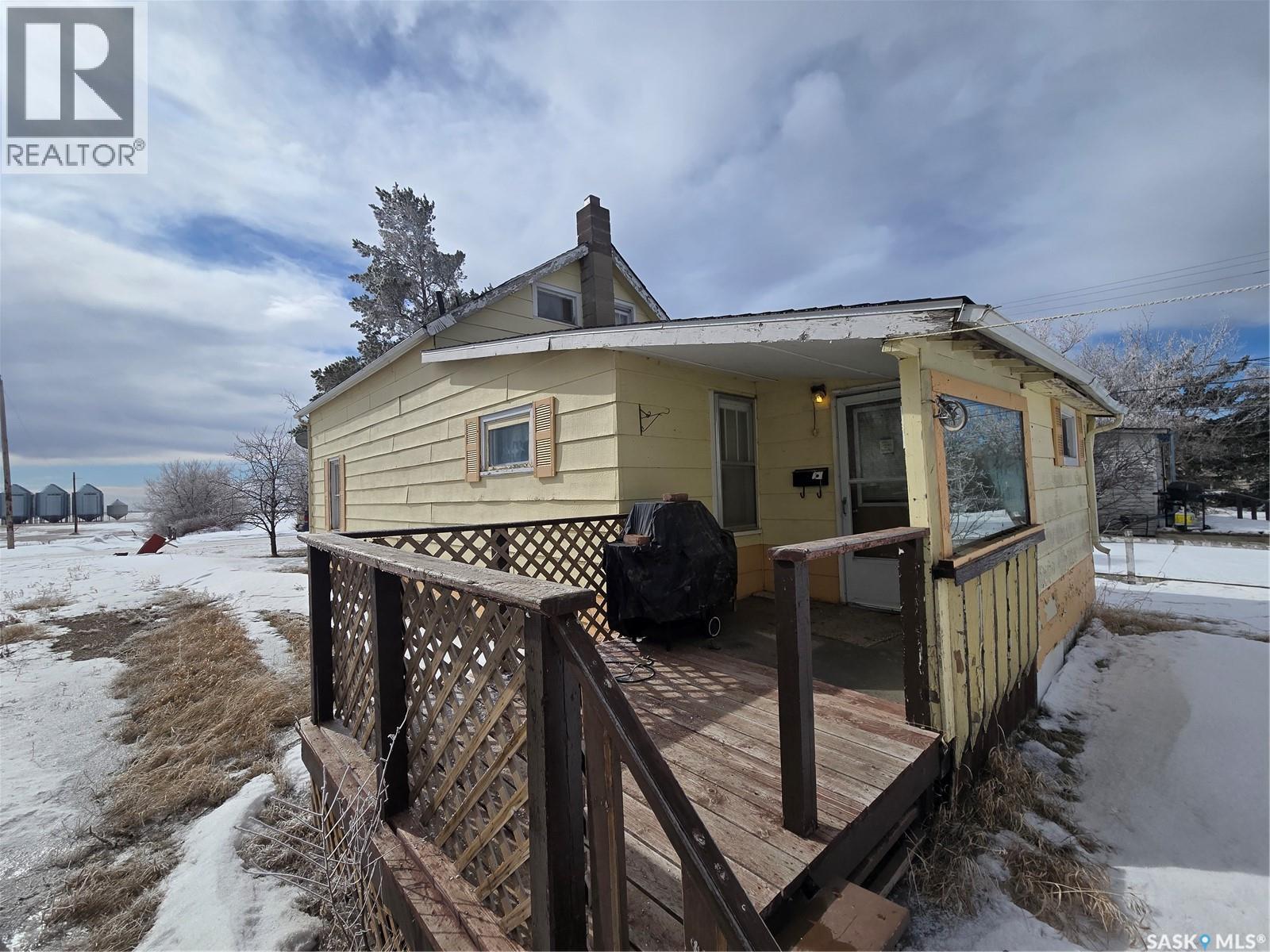 803 Hall Street, Loreburn, Saskatchewan  S7H 0C1 - Photo 23 - SK033237