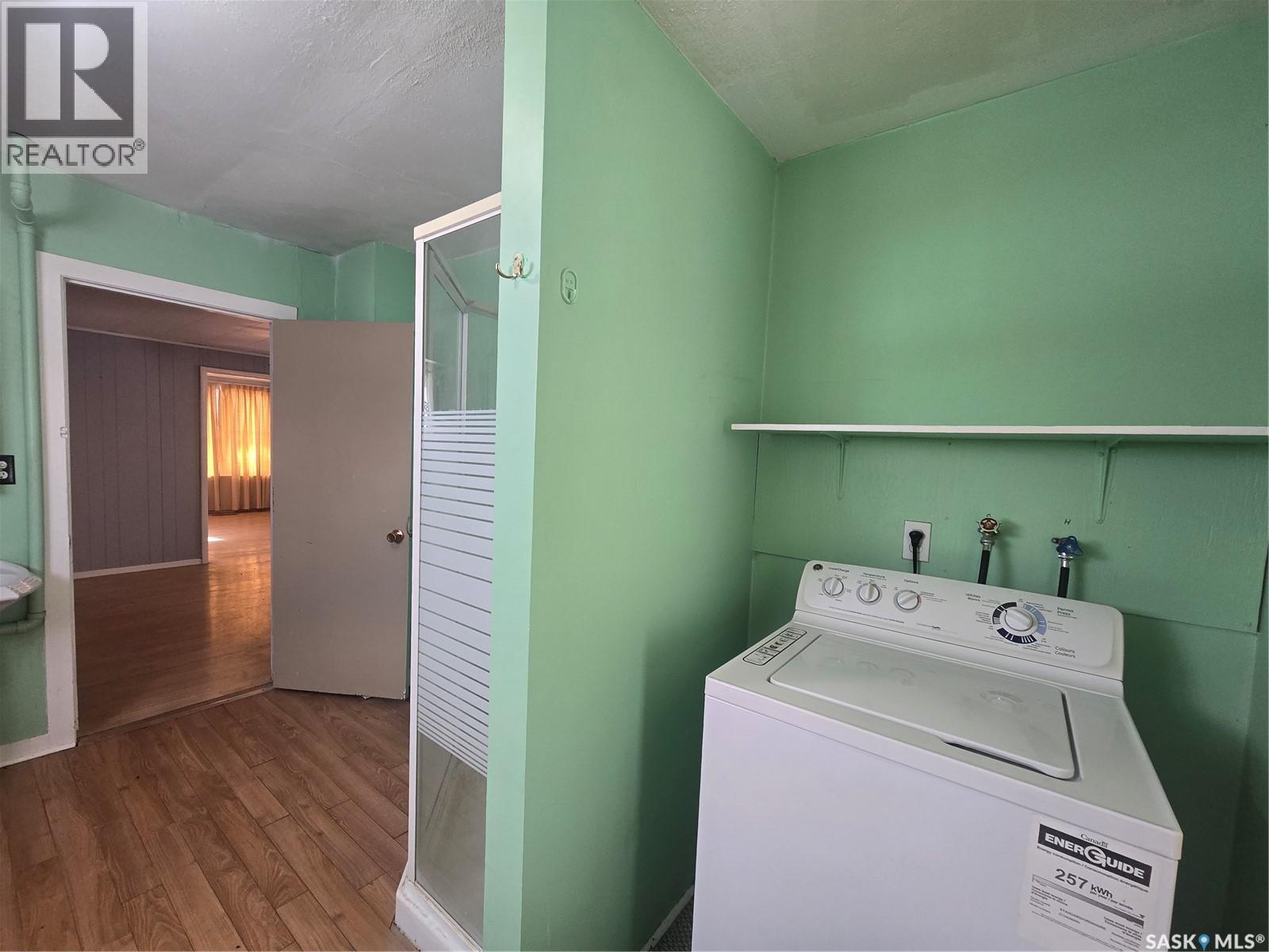 803 Hall Street, Loreburn, Saskatchewan  S7H 0C1 - Photo 9 - SK033237