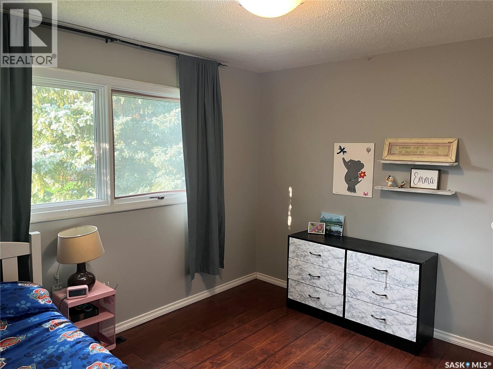 206 3rd Avenue, Caronport, Saskatchewan  S0H 0S0 - Photo 12 - SK033185