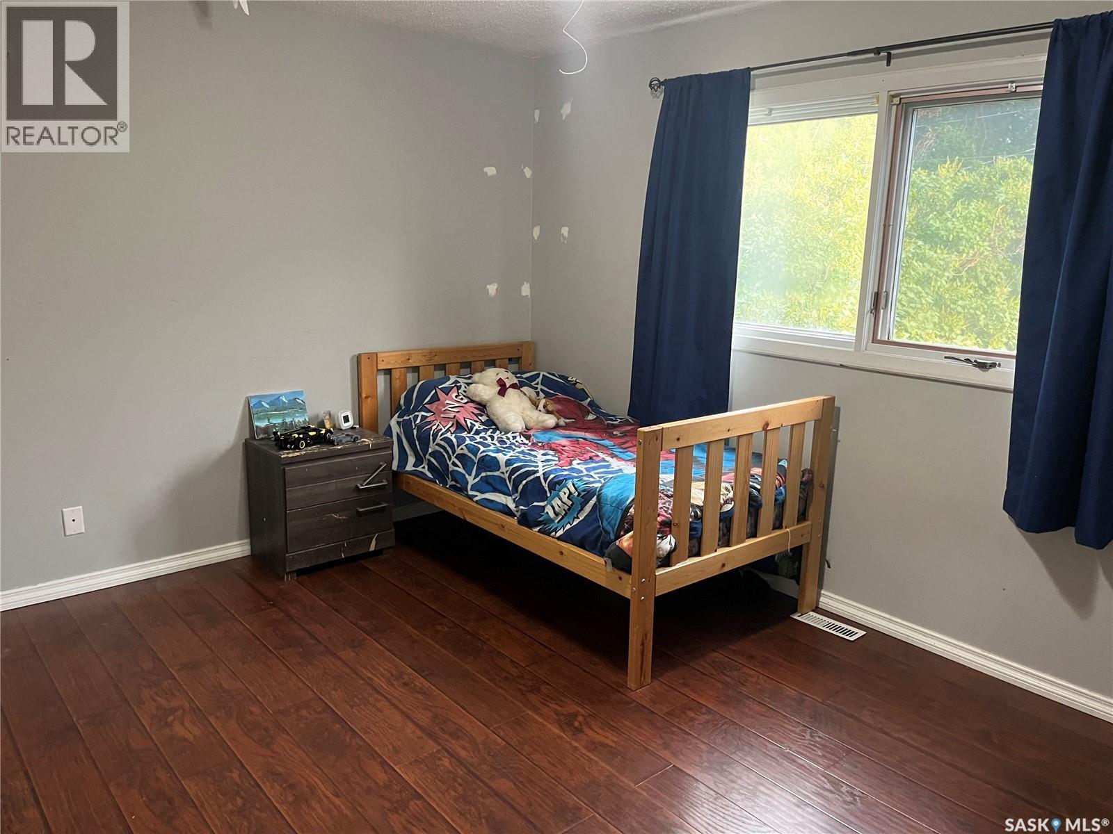 206 3rd Avenue, Caronport, Saskatchewan  S0H 0S0 - Photo 16 - SK033185