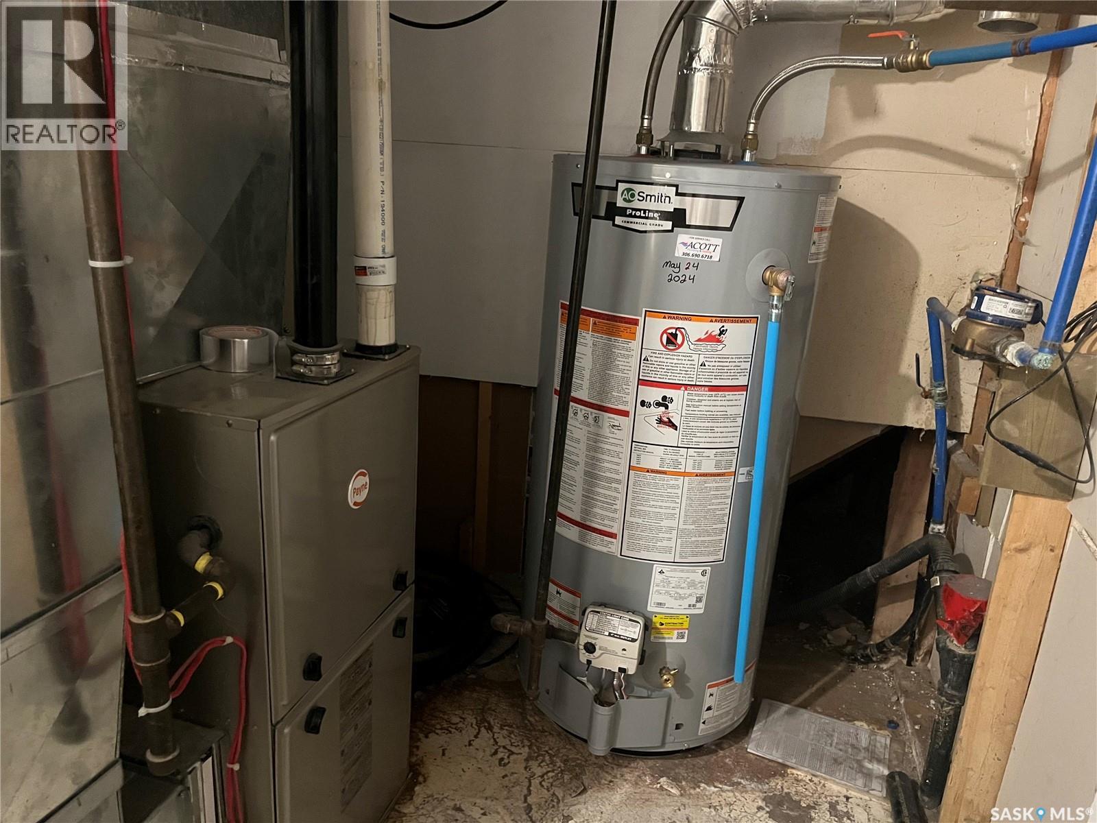 206 3rd Avenue, Caronport, Saskatchewan  S0H 0S0 - Photo 37 - SK033185