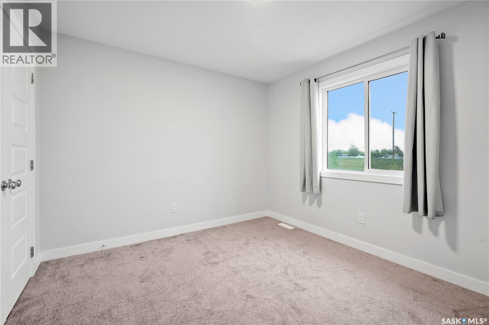 304 Pepper Place, Saskatoon, Saskatchewan  S7V 1S7 - Photo 23 - SK032859