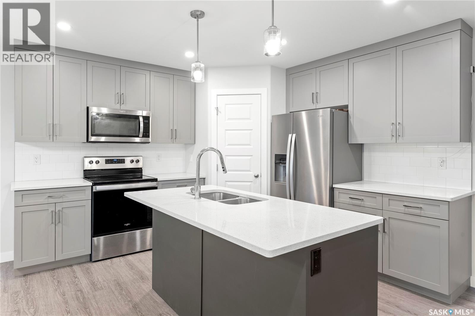 304 Pepper Place, Saskatoon, Saskatchewan  S7V 1S7 - Photo 8 - SK032859