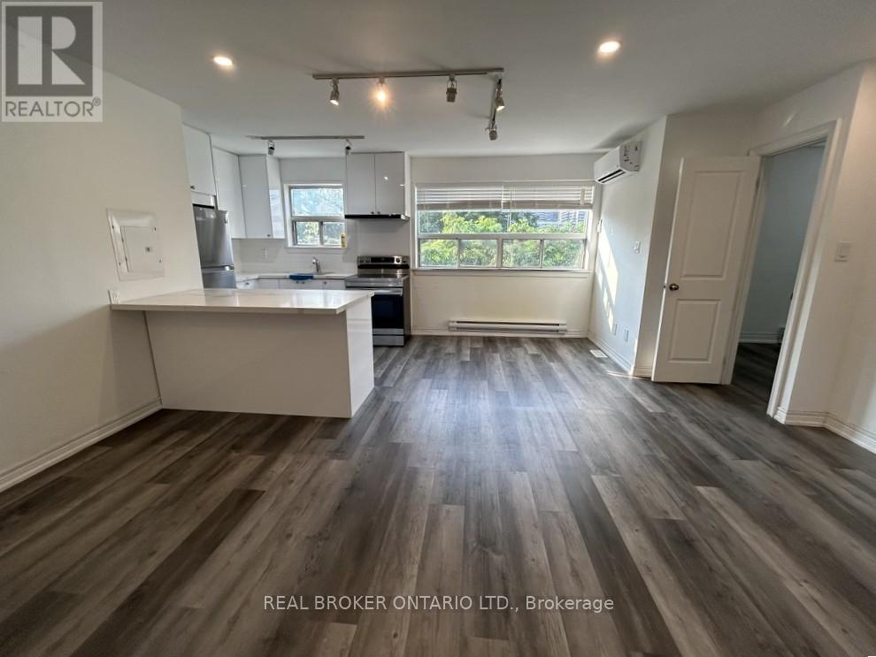 1 - 2209 GERRARD STREET E, Toronto, Ontario