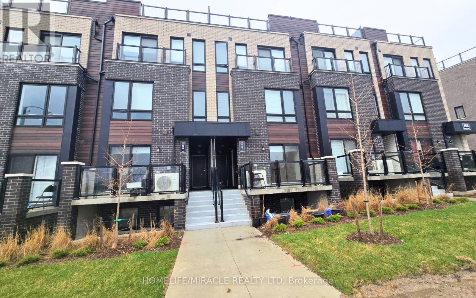 10 - 155 TAPSCOTT ROAD, Toronto, Ontario