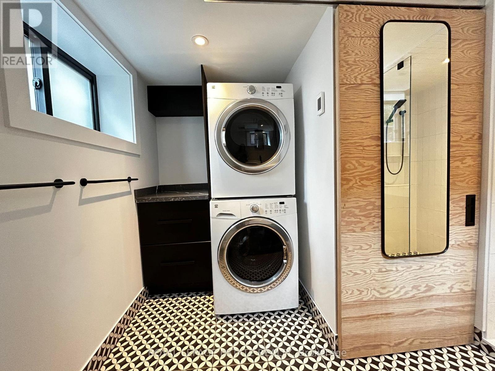 Lower - 65 Maywood Park, Toronto, Ontario  M1K 2H1 - Photo 8 - E13012388