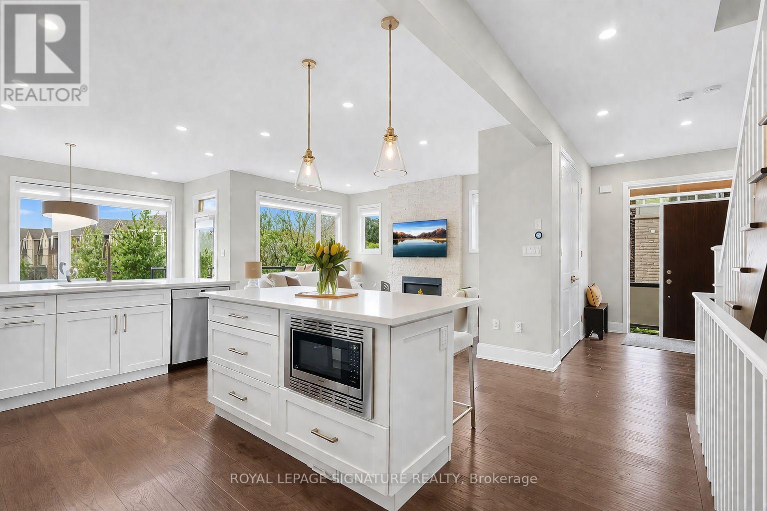 19 - 3042 Creekshore Common, Oakville, Ontario  L6M 0Y6 - Photo 5 - W13007828