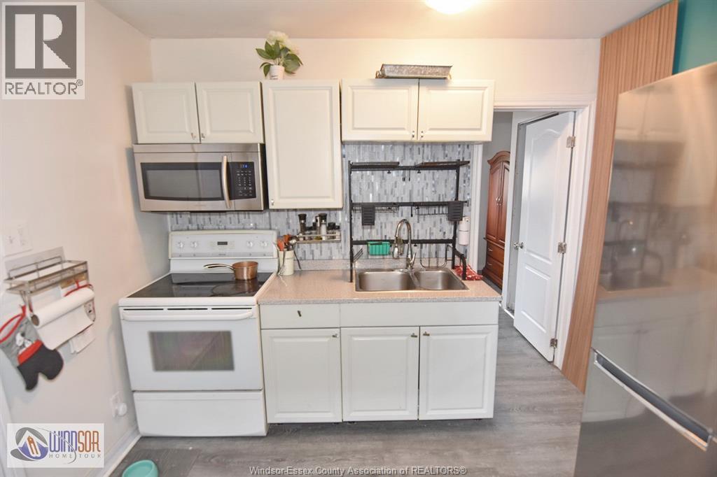 965 Bridge, Windsor, Ontario  N9B 2M9 - Photo 23 - 26006773