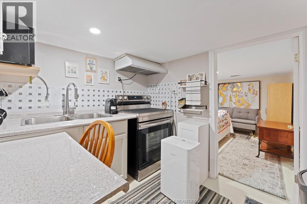 965 Bridge, Windsor, Ontario  N9B 2M9 - Photo 40 - 26006773