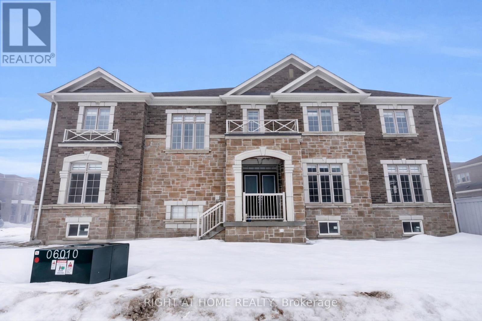 333 Boundary Boulevard, Whitchurch-Stouffville, Ontario  L4A 5E2 - Photo 3 - N13012266