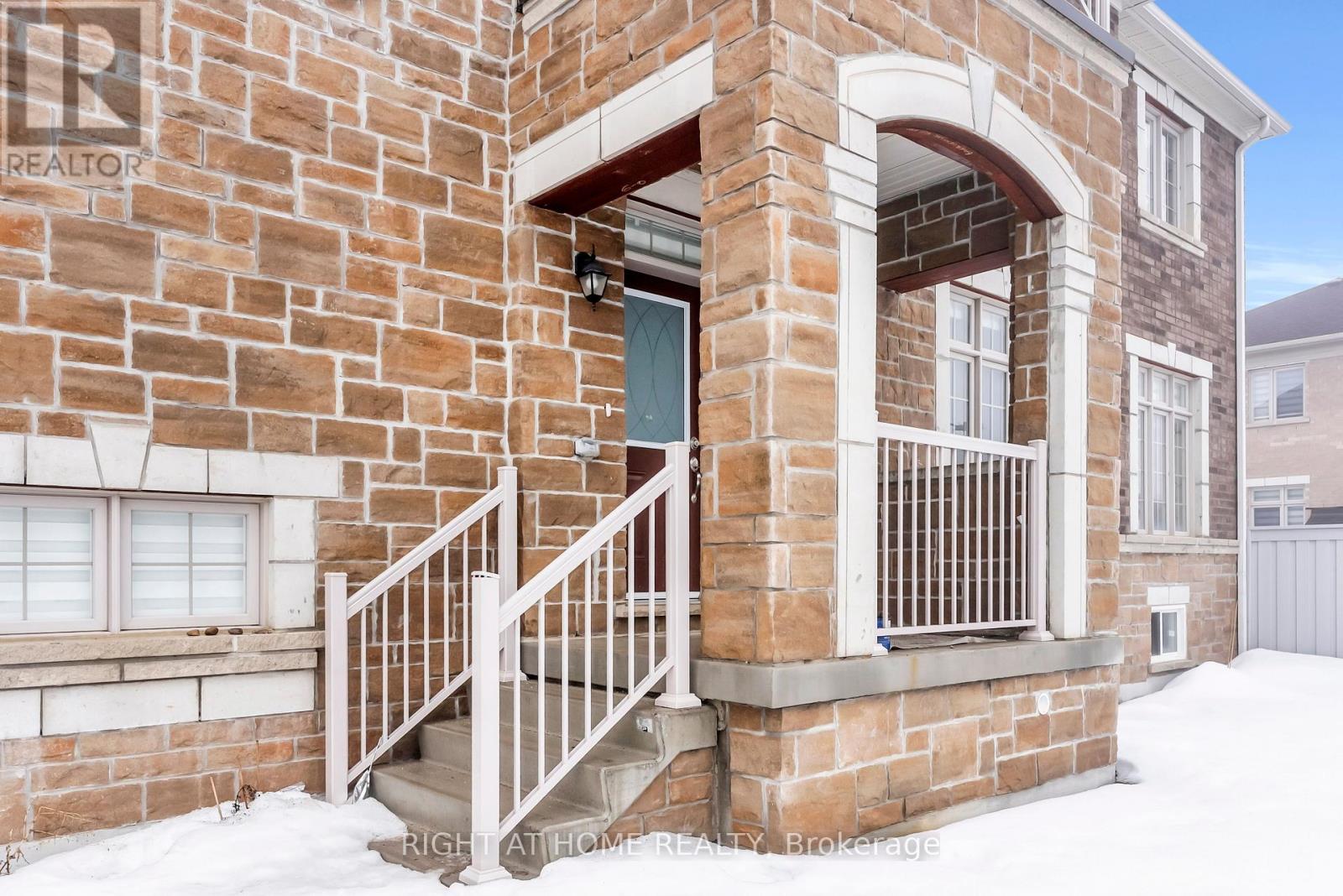 333 Boundary Boulevard, Whitchurch-Stouffville, Ontario  L4A 5E2 - Photo 4 - N13012266