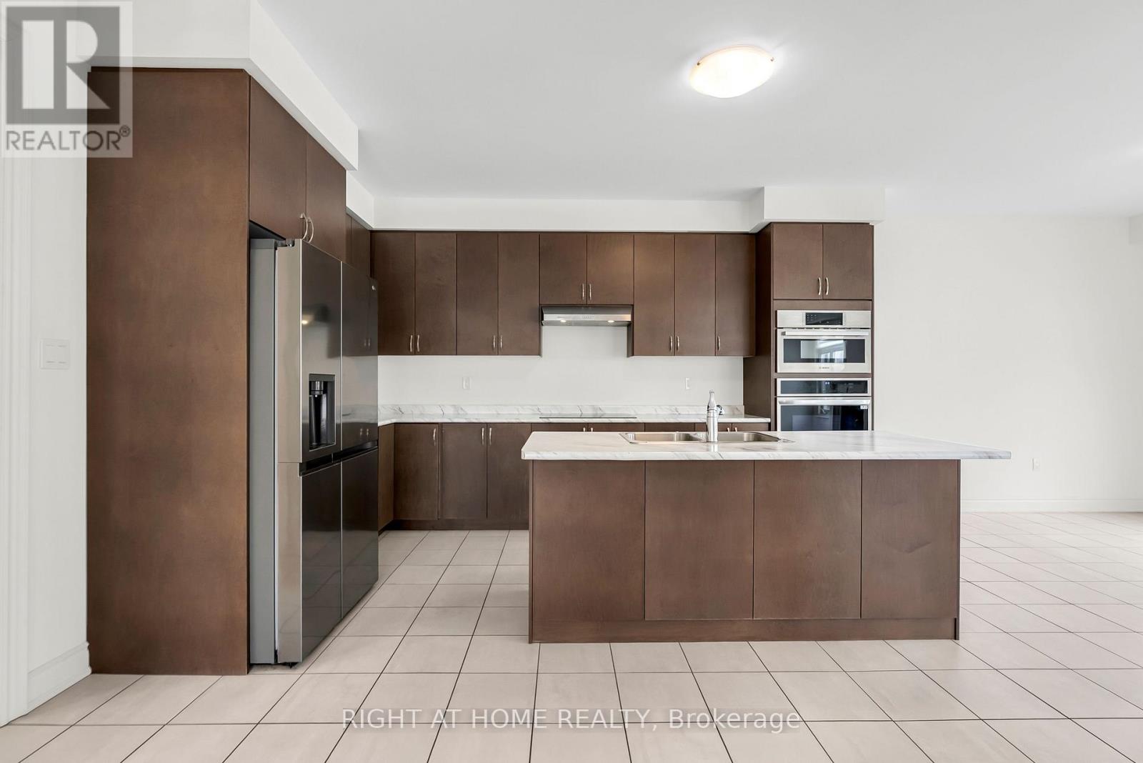 333 Boundary Boulevard, Whitchurch-Stouffville, Ontario  L4A 5E2 - Photo 8 - N13012266