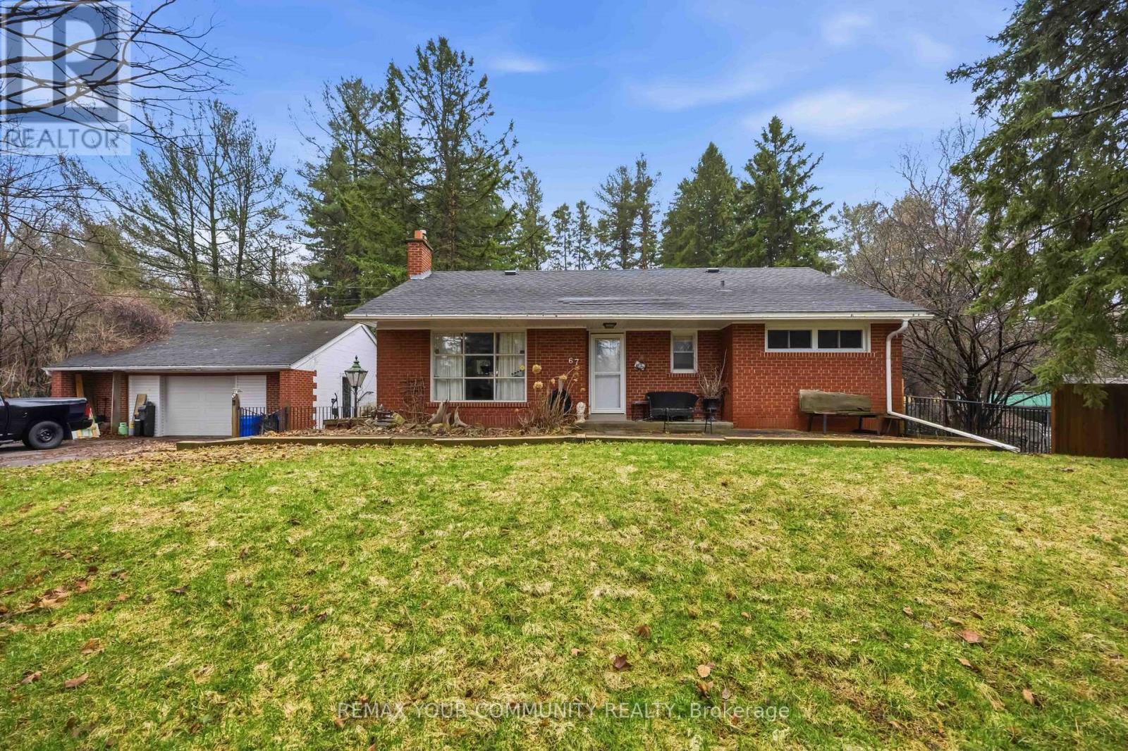 67 Muirhead Crescent, Richmond Hill, Ontario  L4E 3M7 - Photo 2 - N13012364