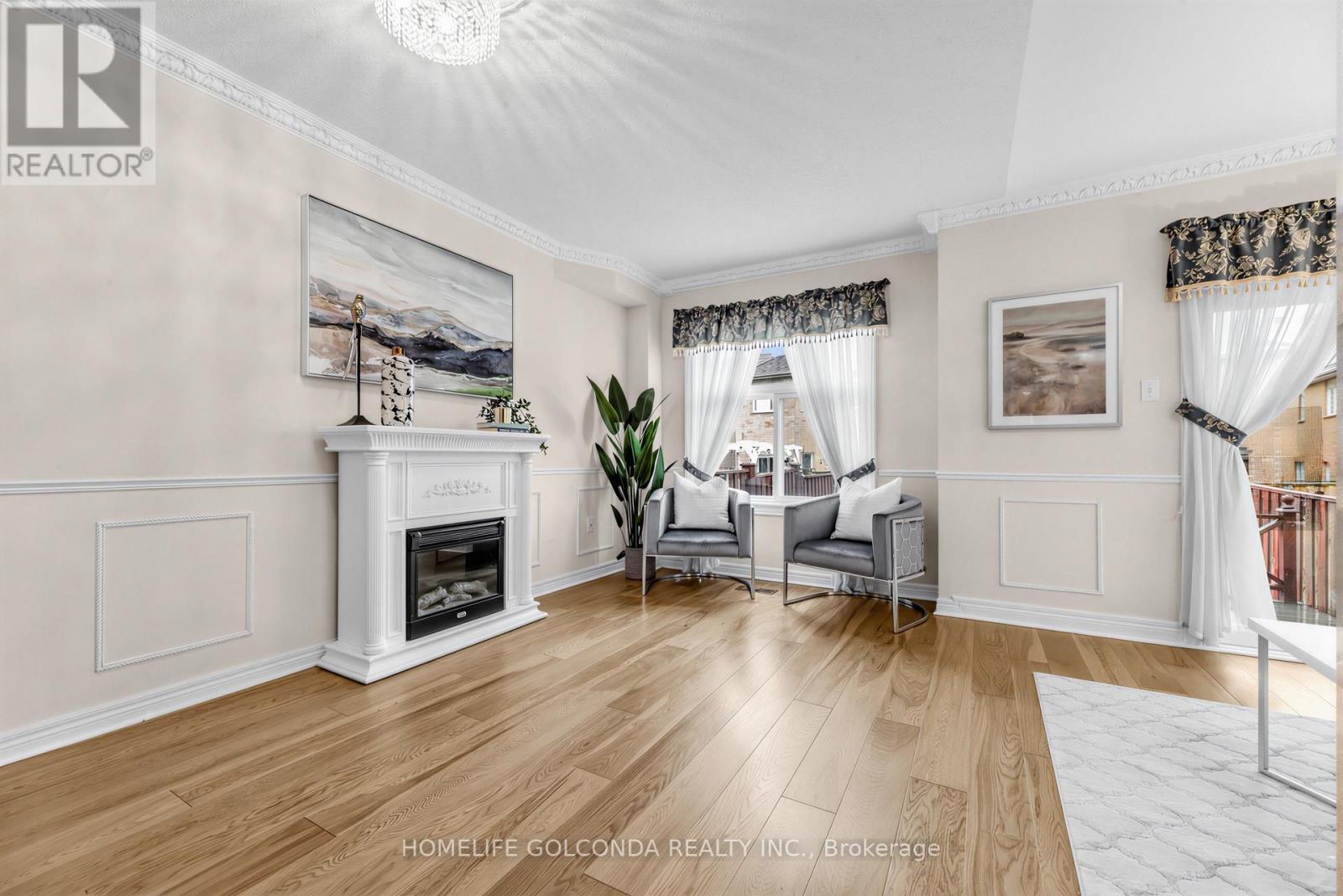 15 Amulet Crescent, Richmond Hill, Ontario  L4S 2S2 - Photo 4 - N13012368