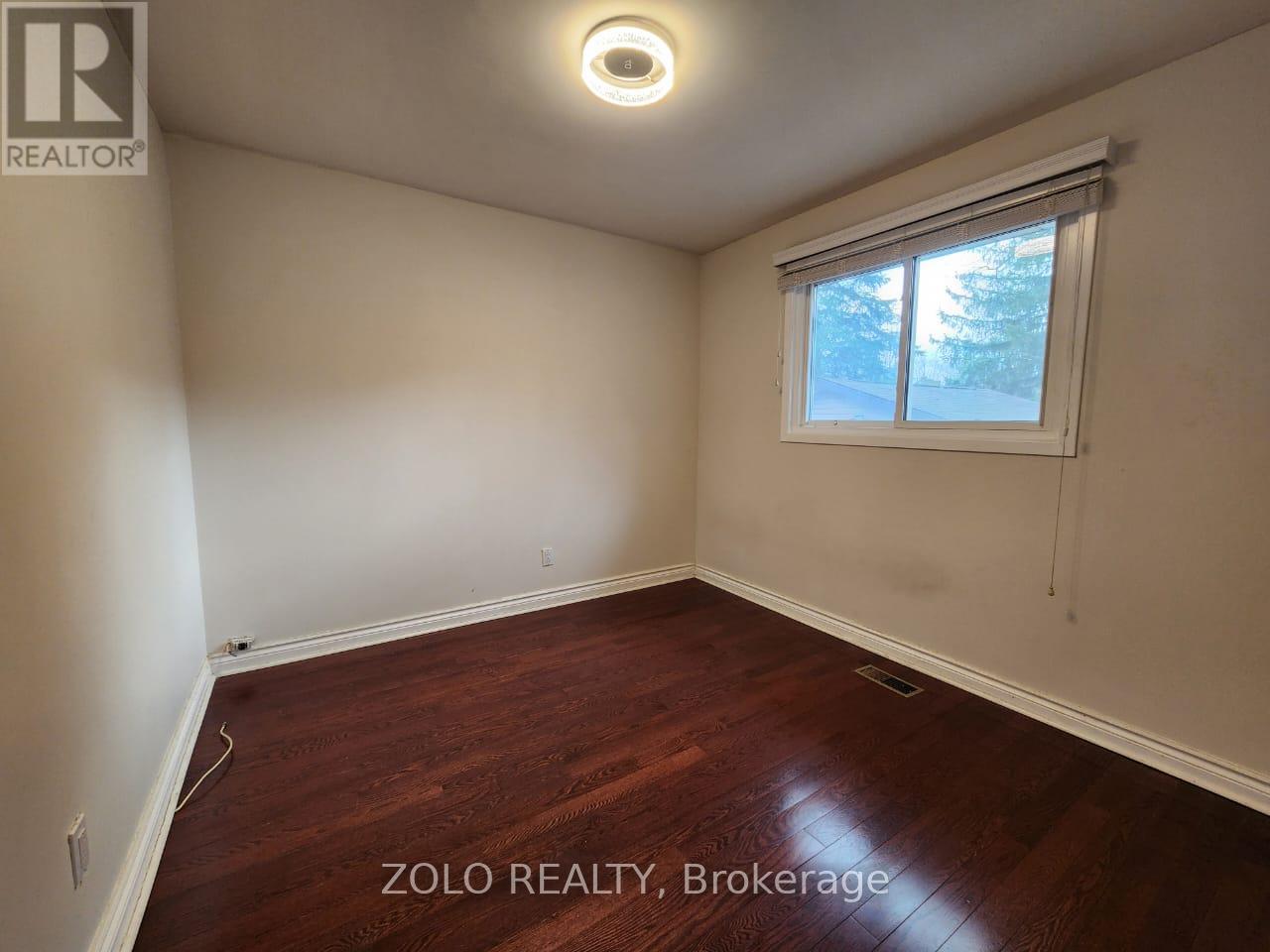 Main - 3 Cabot Court, Aurora, Ontario  L4G 2Y9 - Photo 10 - N13012406