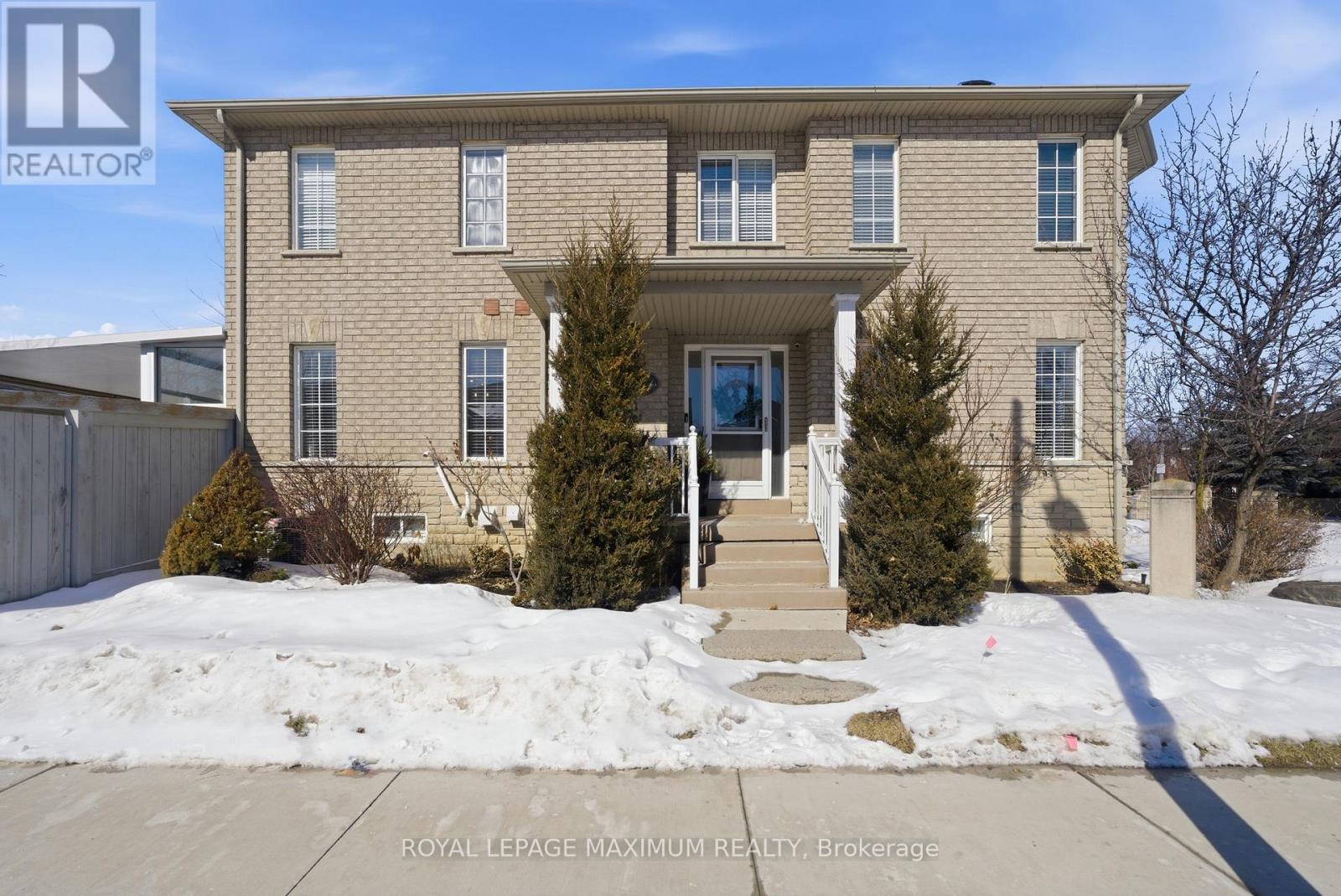 2 Castle Park Boulevard, Vaughan, Ontario  L4H 1M5 - Photo 2 - N13012502