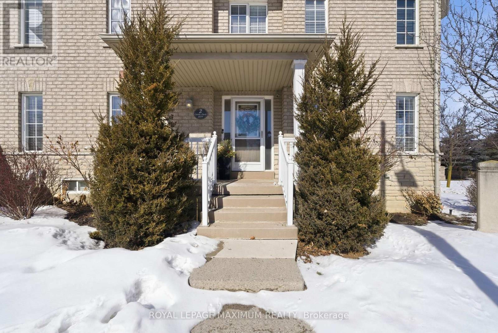 2 Castle Park Boulevard, Vaughan, Ontario  L4H 1M5 - Photo 4 - N13012502