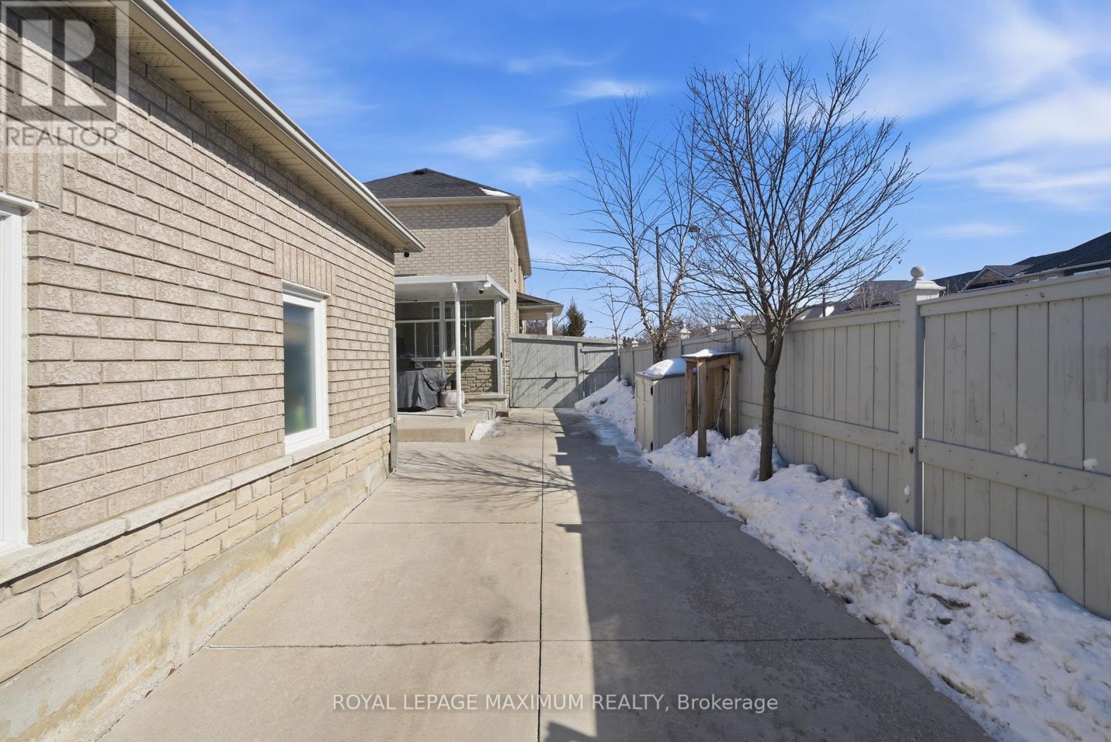 2 Castle Park Boulevard, Vaughan, Ontario  L4H 1M5 - Photo 45 - N13012502