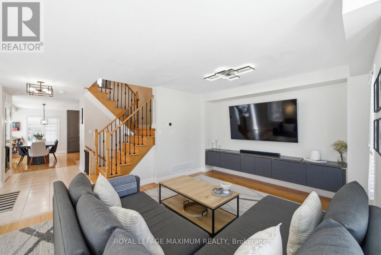 2 Castle Park Boulevard, Vaughan, Ontario  L4H 1M5 - Photo 9 - N13012502