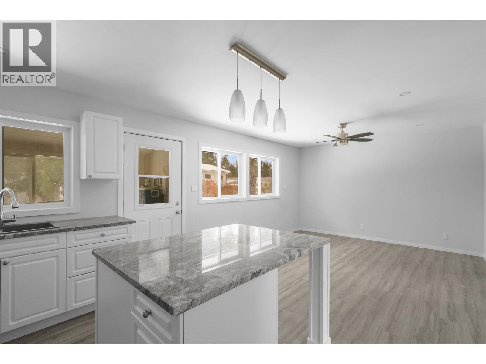 15 Gannet Crescent, Kitimat, British Columbia  V8C 1P4 - Photo 7 - R3108974