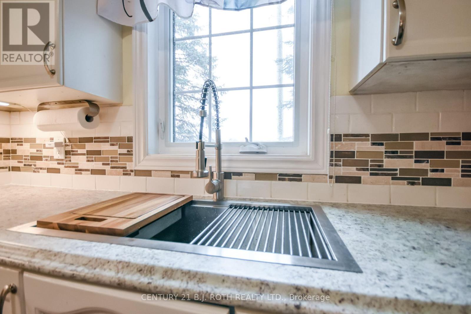 114 - 49 Jacobs Terrace, Barrie, Ontario  L4N 0W4 - Photo 7 - S13012328