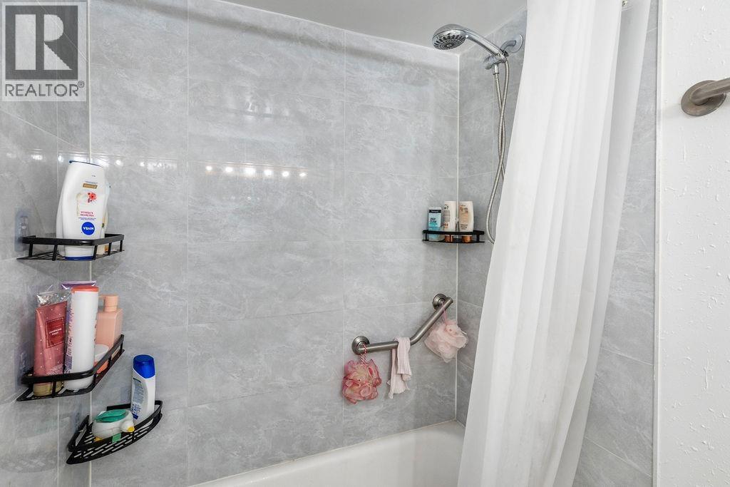 102 8040 Ryan Road, Richmond, British Columbia  V7A 2E5 - Photo 17 - R3112159