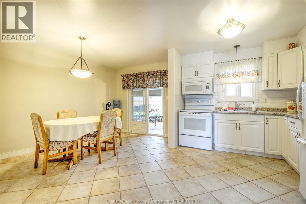 9445 Alten Drive, Windsor, Ontario  N8R 1V9 - Photo 5 - 26008451