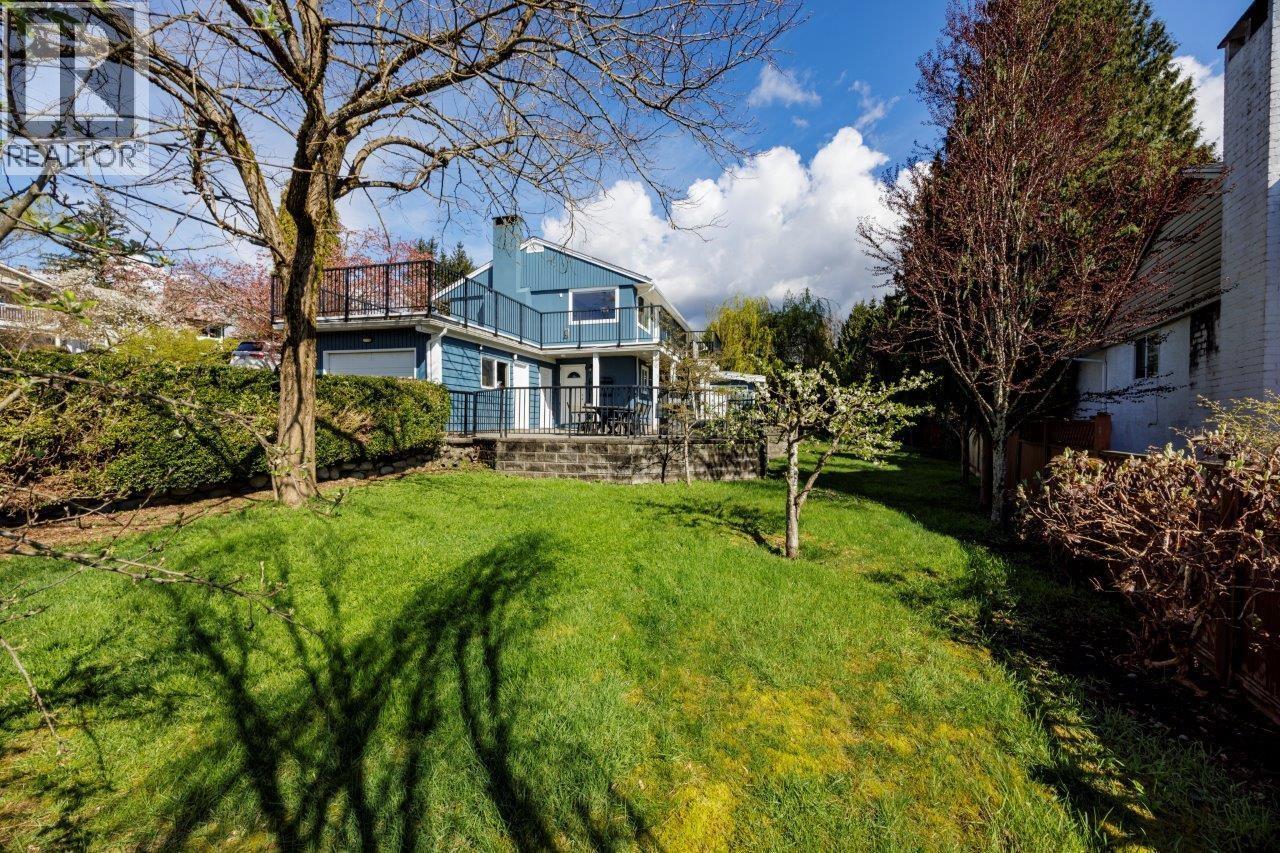 2094 Viewlynn Drive, North Vancouver, British Columbia  V7J 2W8 - Photo 17 - R3112420