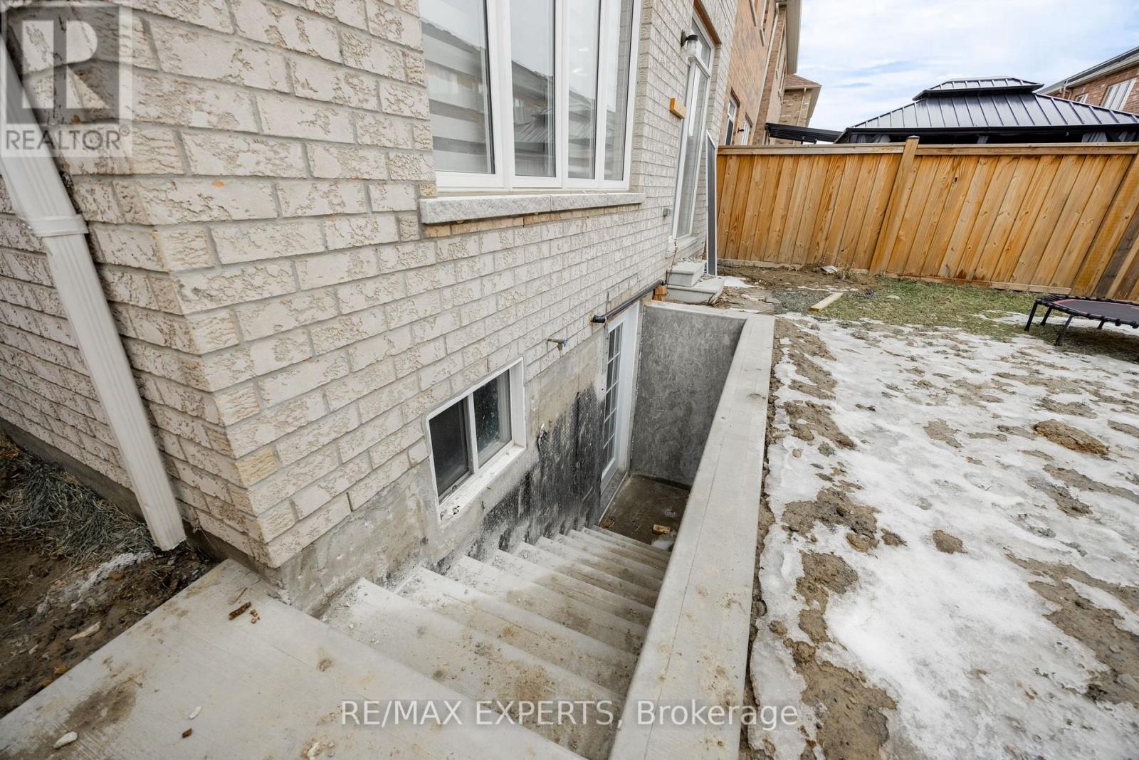 15 Nightjar Drive, Brampton, Ontario  L7A 5A1 - Photo 25 - W12704632