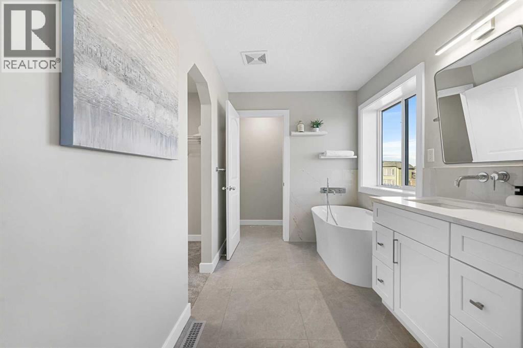 125 Seagreen Passage, Chestermere, Alberta  T1X 0G5 - Photo 35 - A2292977