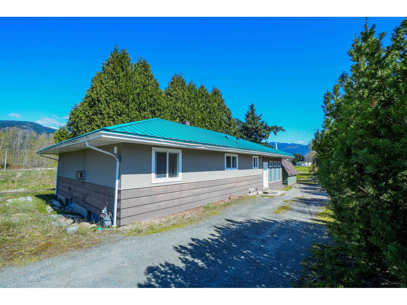 10715 Tower Road, Fairfield Island, Chilliwack, British Columbia  V2P 8B9 - Photo 4 - R3110449