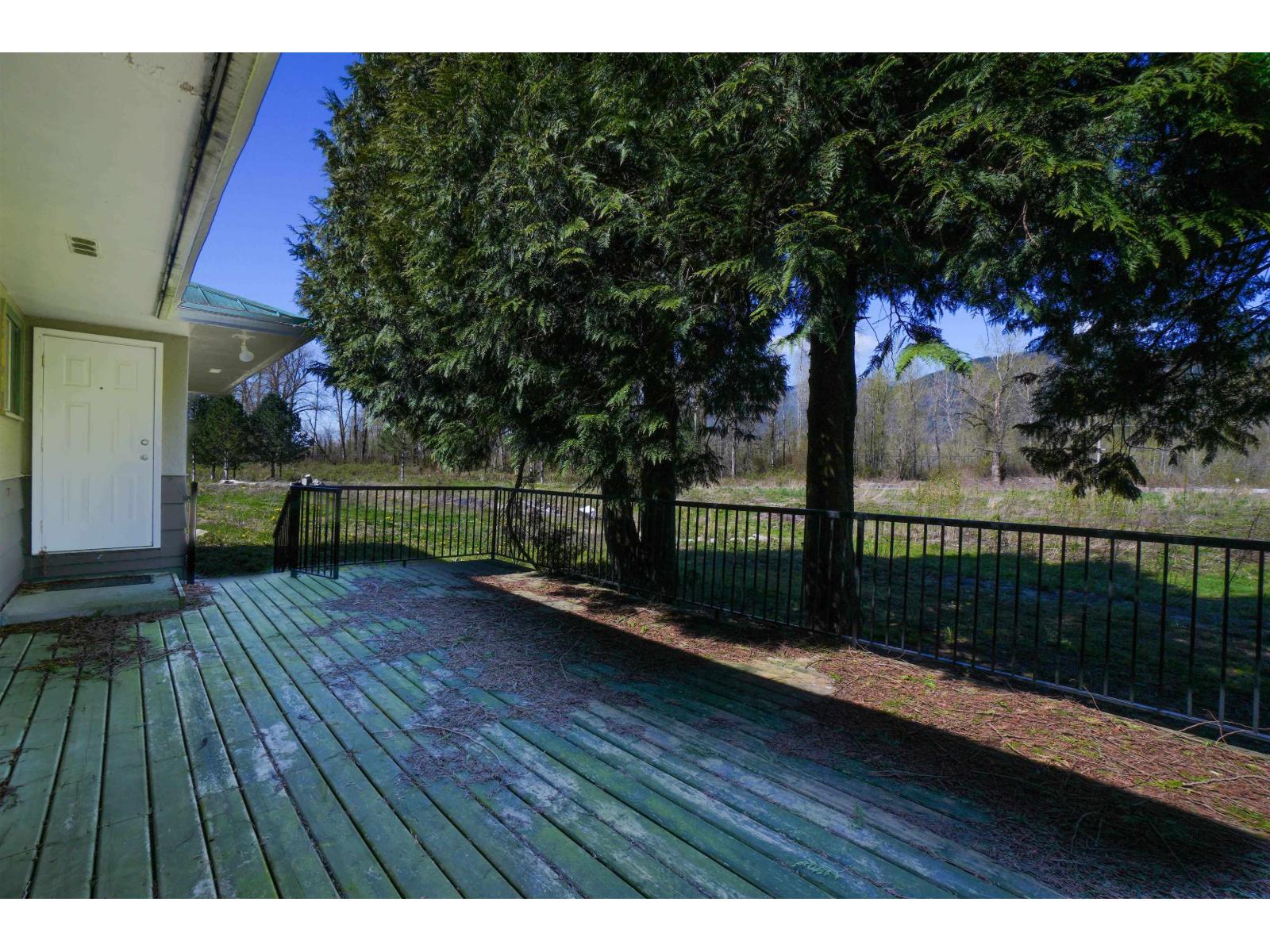 10715 Tower Road, Fairfield Island, Chilliwack, British Columbia  V2P 8B9 - Photo 6 - R3110449