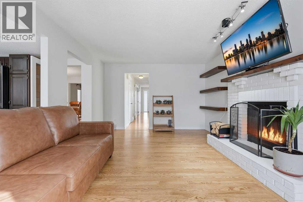 71 Millbank Drive Sw, Calgary, Alberta  T2Y 2C1 - Photo 7 - A2300602