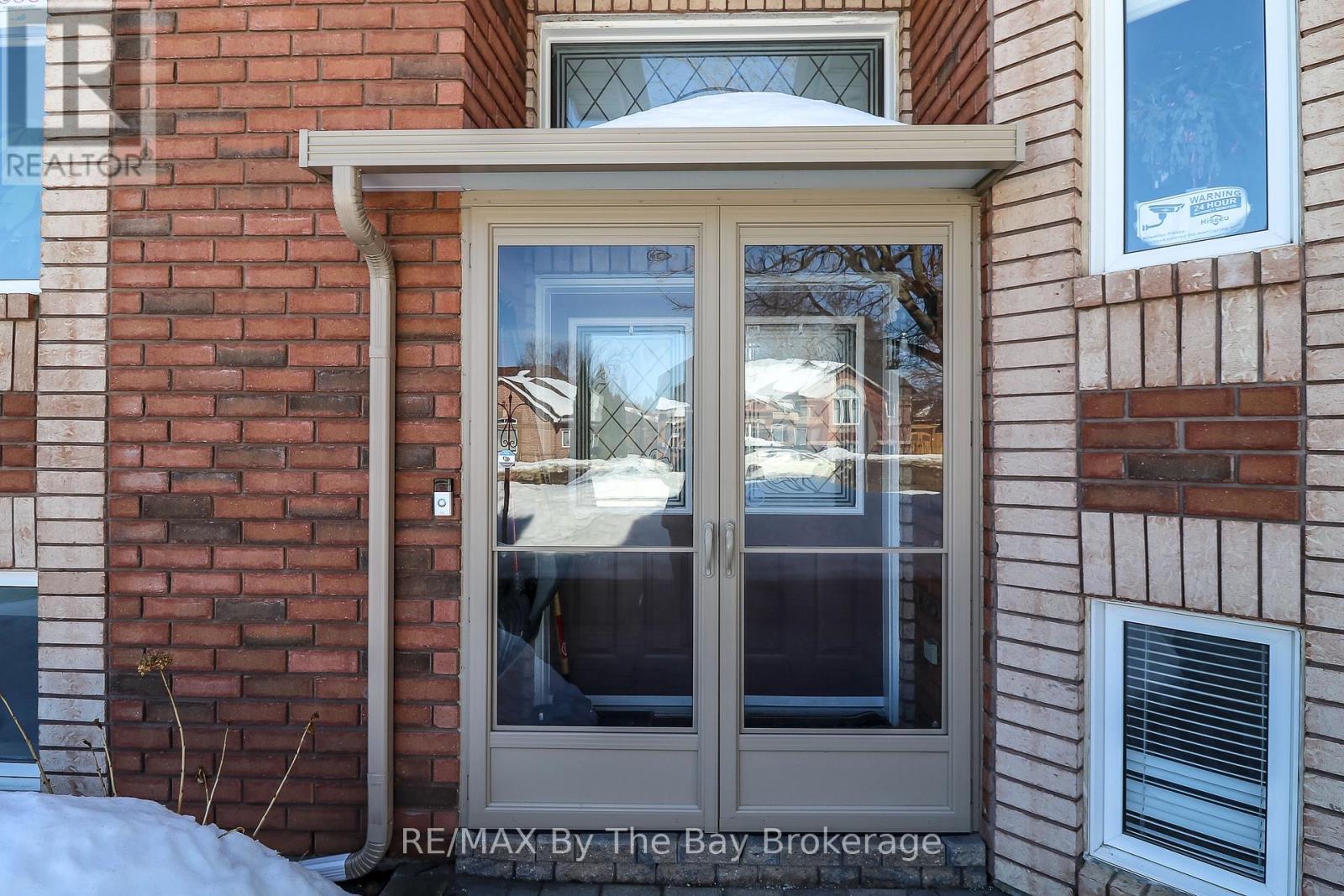 437 Ramblewood Drive, Wasaga Beach, Ontario  L9Z 1P3 - Photo 11 - S12864816