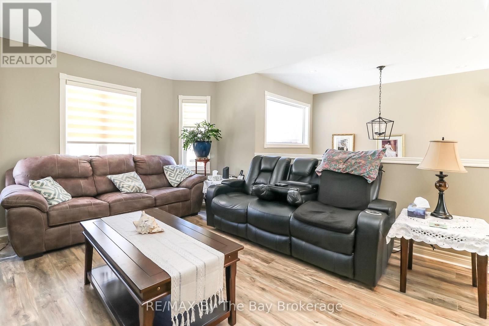 437 Ramblewood Drive, Wasaga Beach, Ontario  L9Z 1P3 - Photo 14 - S12864816