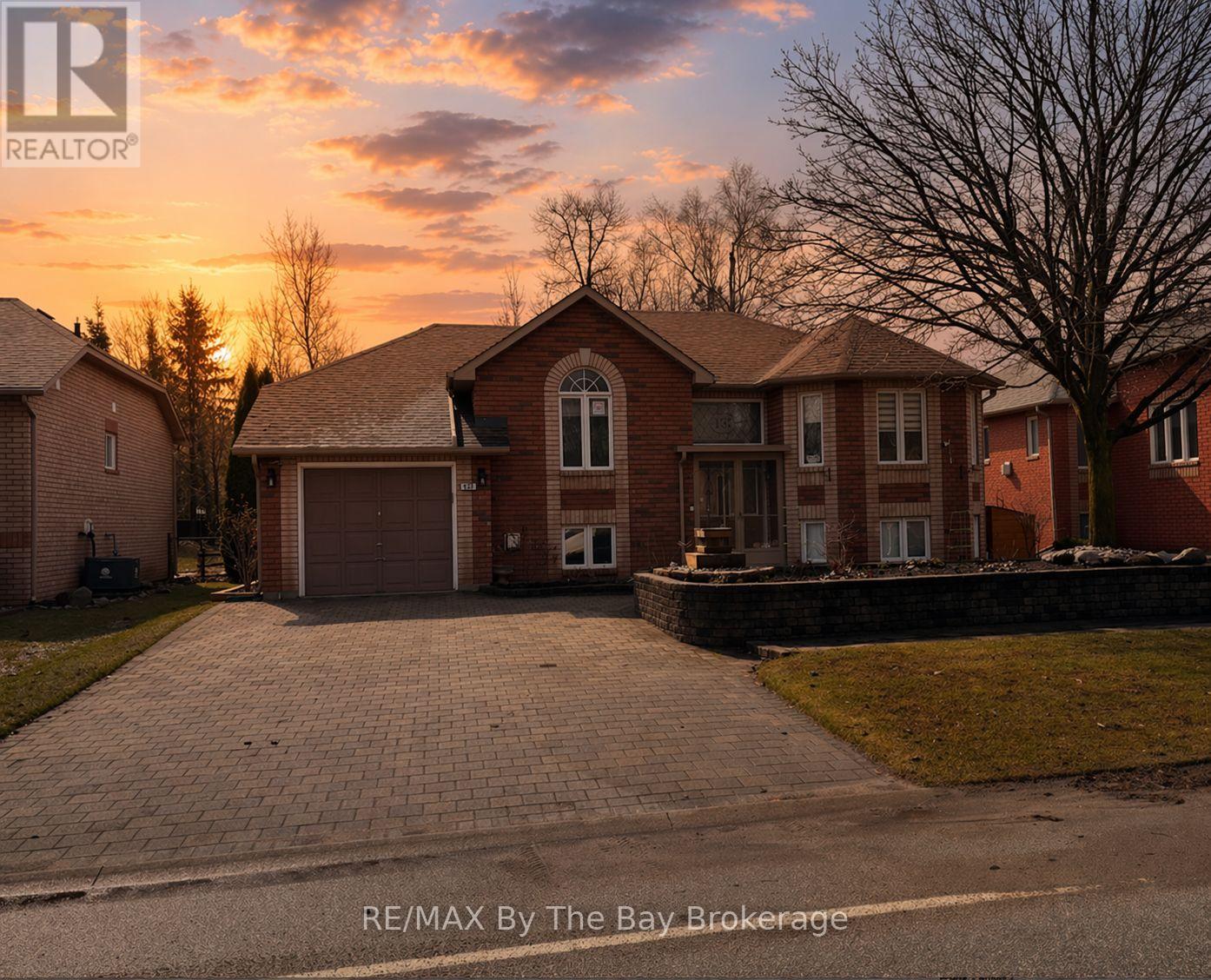 437 RAMBLEWOOD DRIVE, Wasaga Beach, Ontario