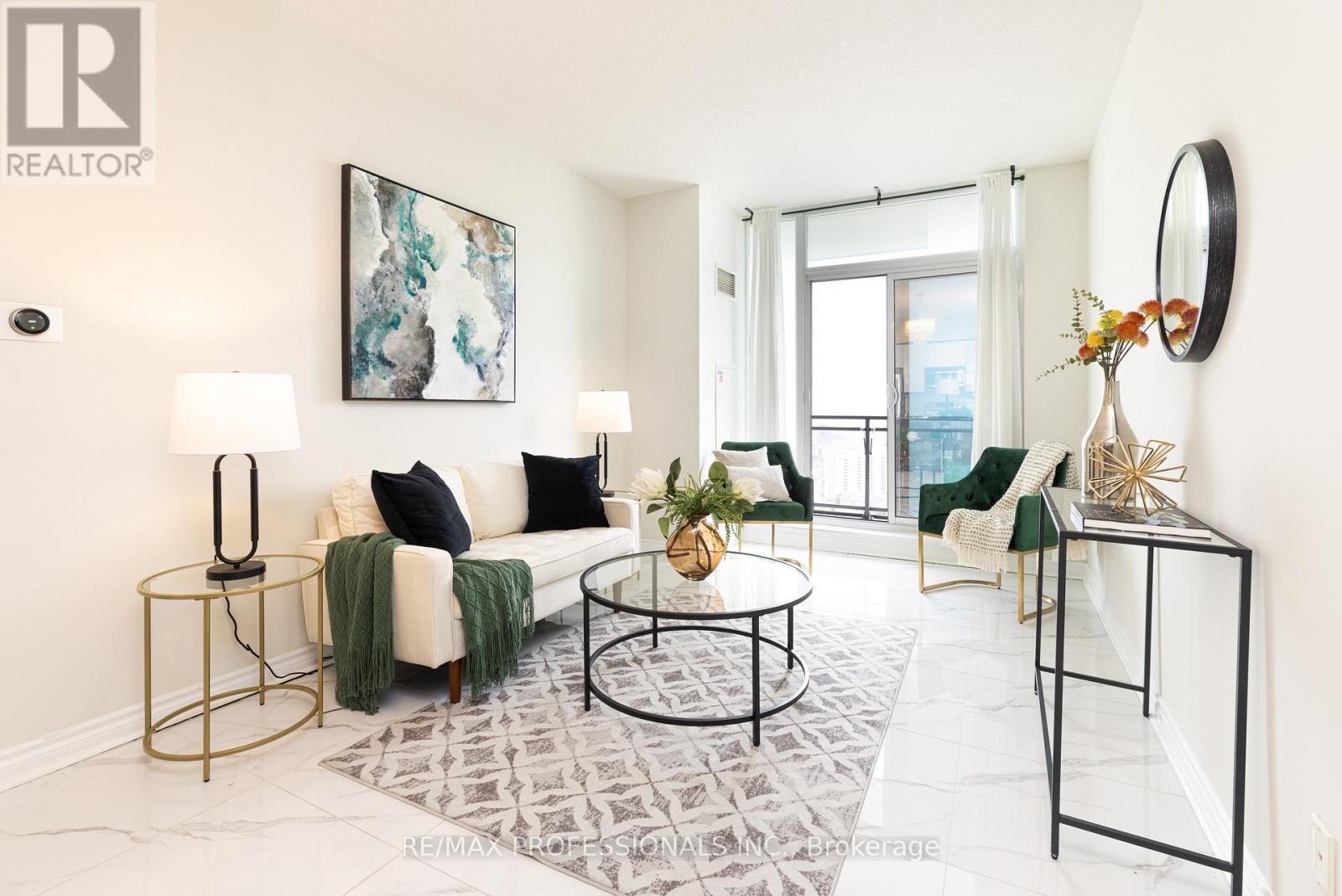 2701 - 3525 Kariya Drive, Mississauga, Ontario  L5B 0C2 - Photo 3 - W13012168