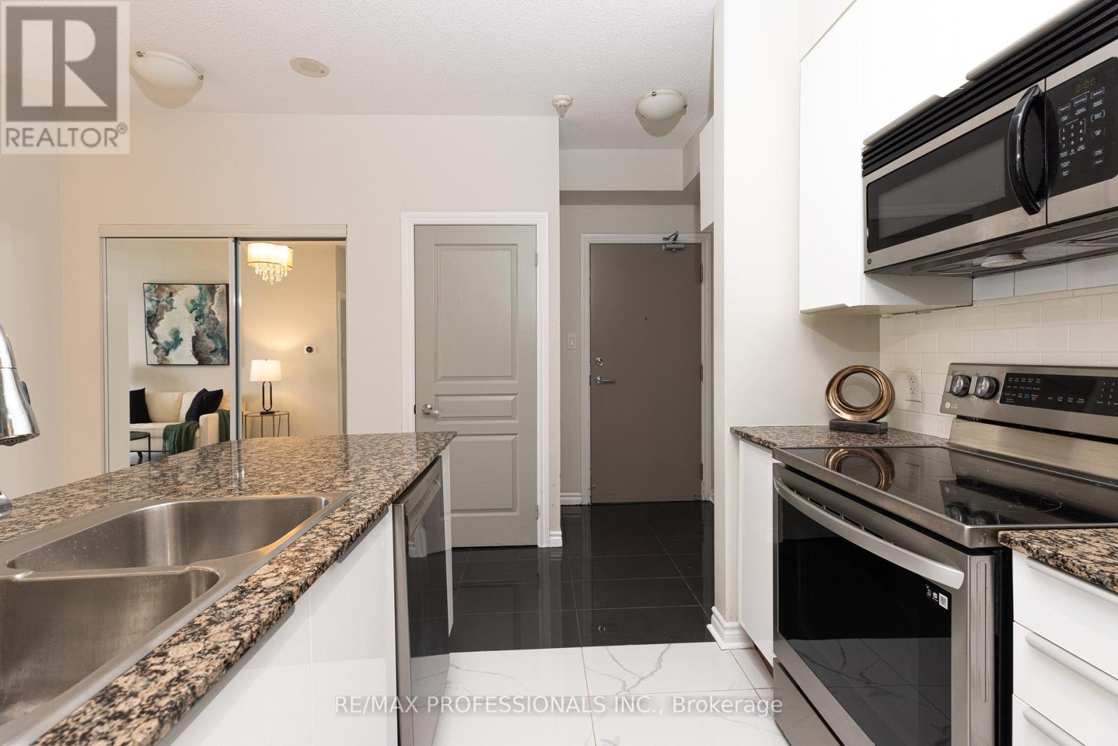 2701 - 3525 Kariya Drive, Mississauga, Ontario  L5B 0C2 - Photo 8 - W13012168